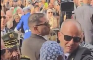 الرئيس تبون يمازح طفل و يرتدي قبعته بقسنطينة
