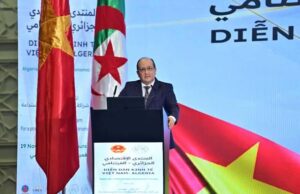 افتتاح المنتدى الاقتصادي الجزائري–الفيتنامي برئاسة الوزير الأول سيفي غريب ونظيره الفيتنامي